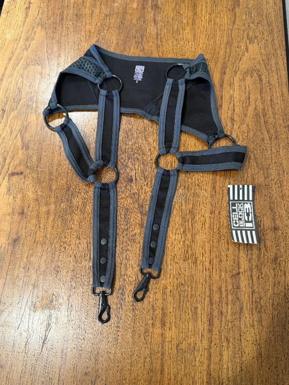 Title: CellBlock 13 Men’s Black Gray Harness Size Large NWT